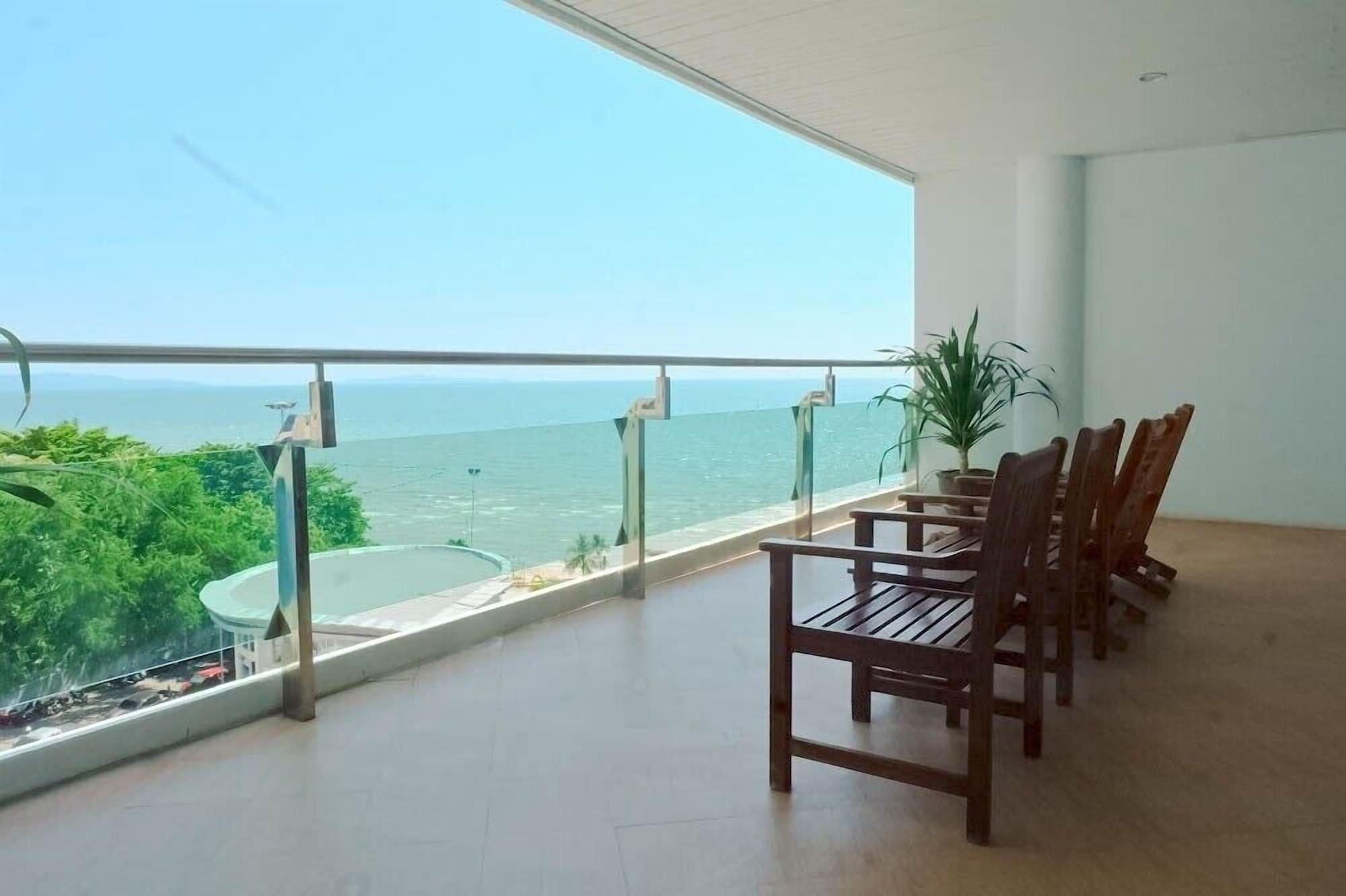 Royal Beach View Pattaya Exterior photo