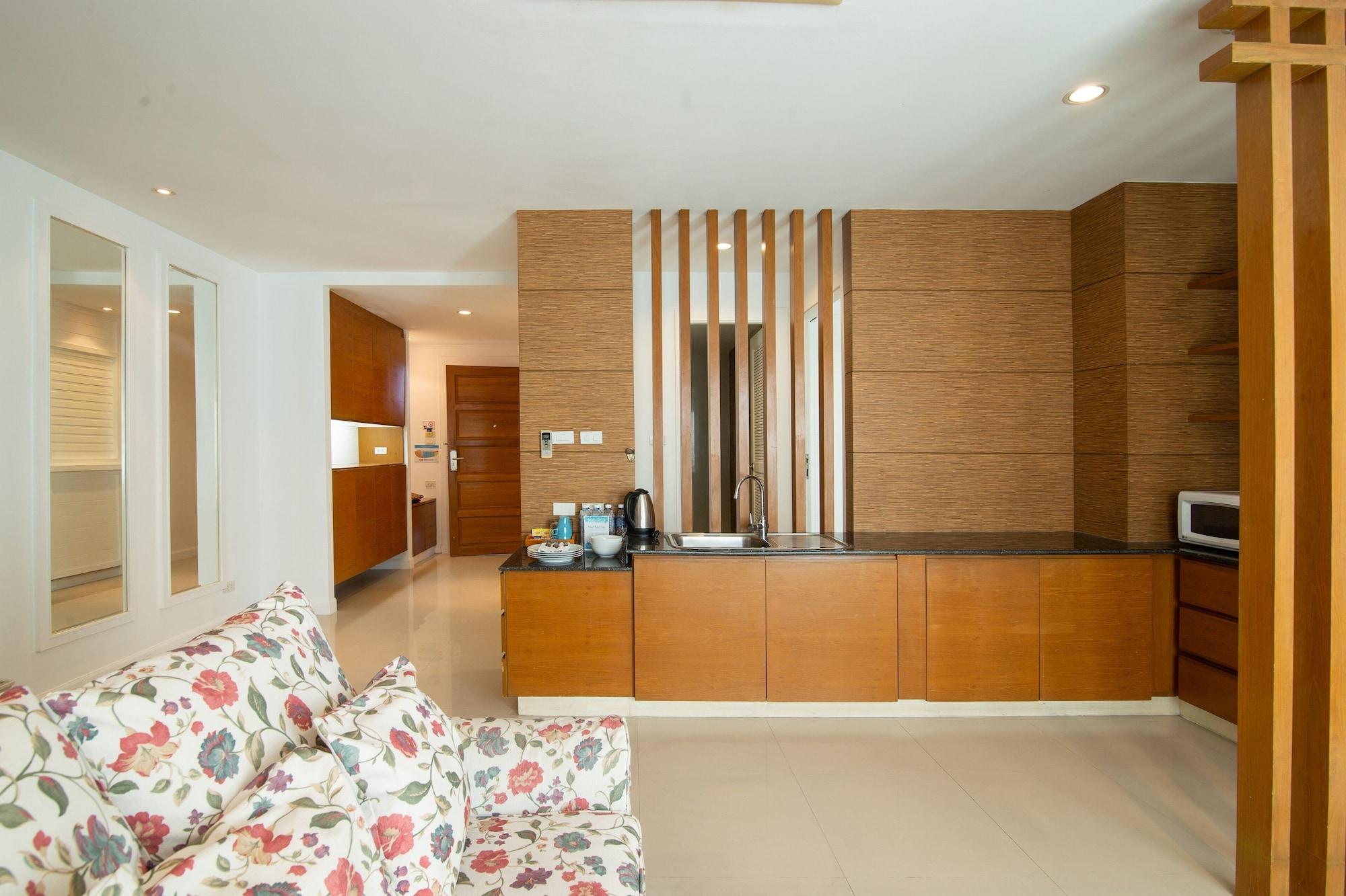 Royal Beach View Pattaya Exterior photo
