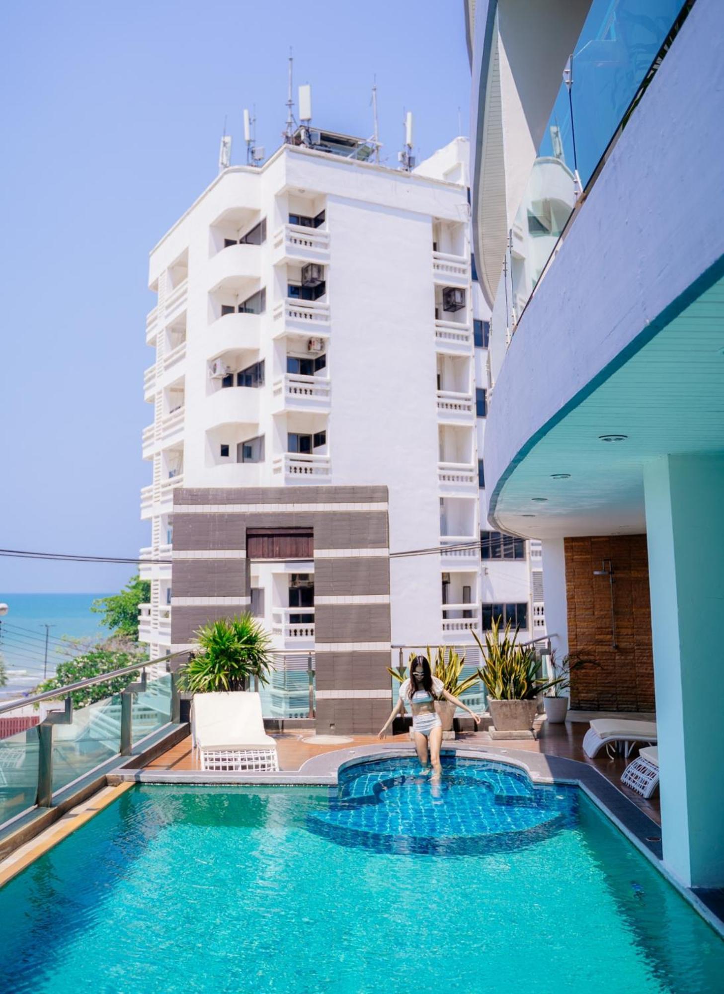 Royal Beach View Pattaya Exterior photo