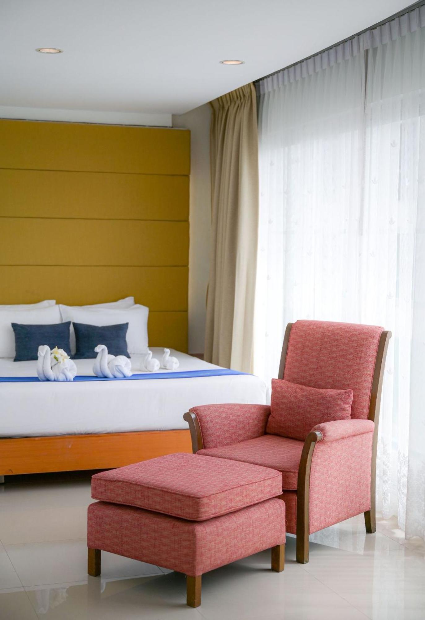 Royal Beach View Pattaya Exterior photo